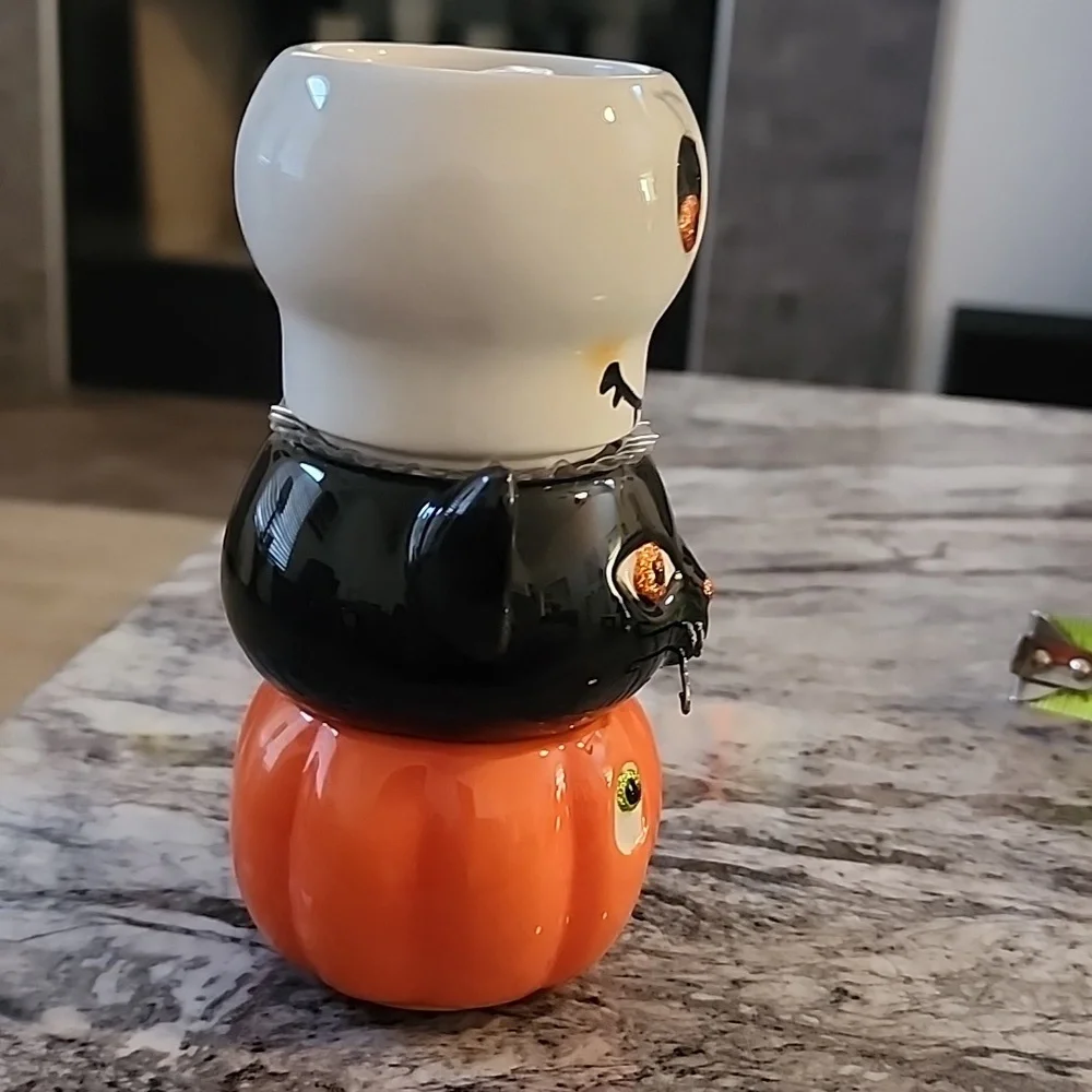 Hallmark Spooky Tea Light Candle Holder Set of 3 Ceramic Halloween NEW!